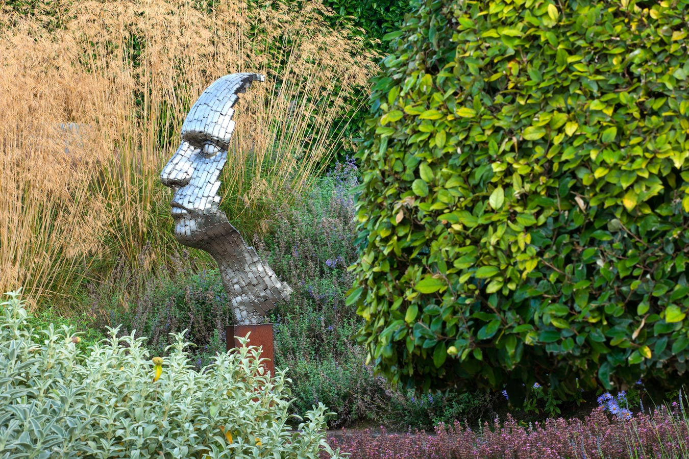Art and Sculpture - Anthony Paul Landscape Design