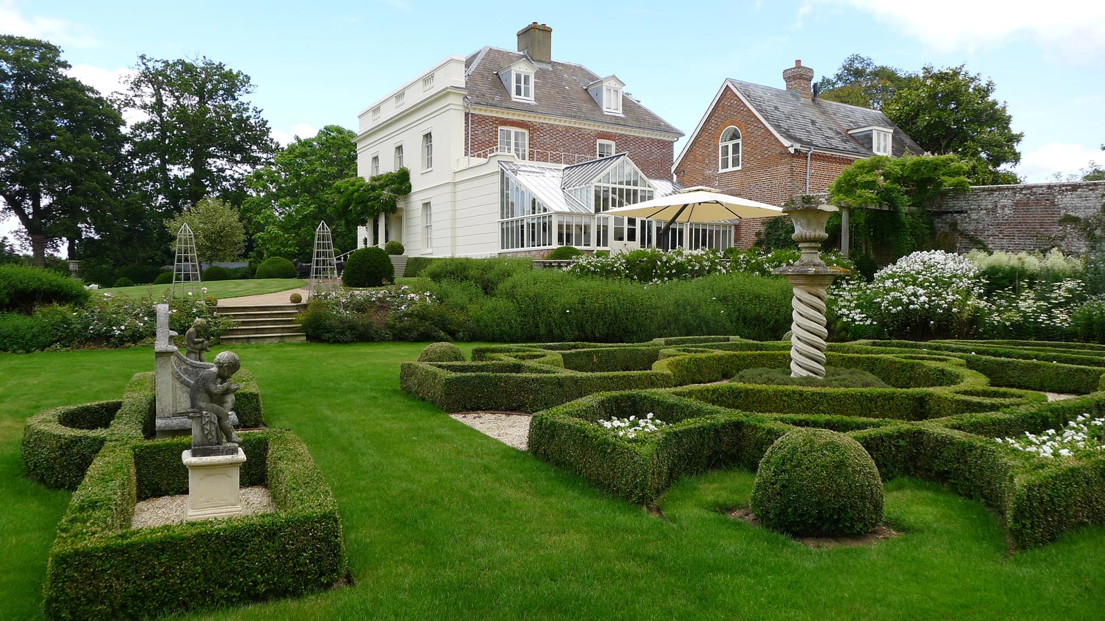 Anthony Paul Landscape Design Belmont House