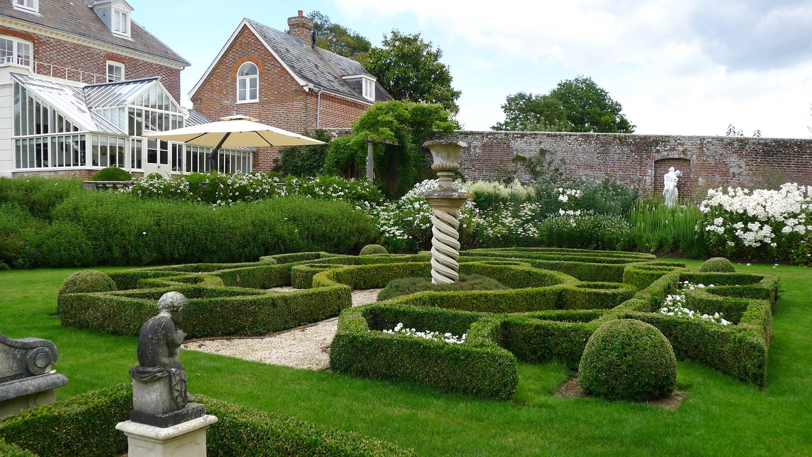 Anthony Paul Landscape Design Belmont House