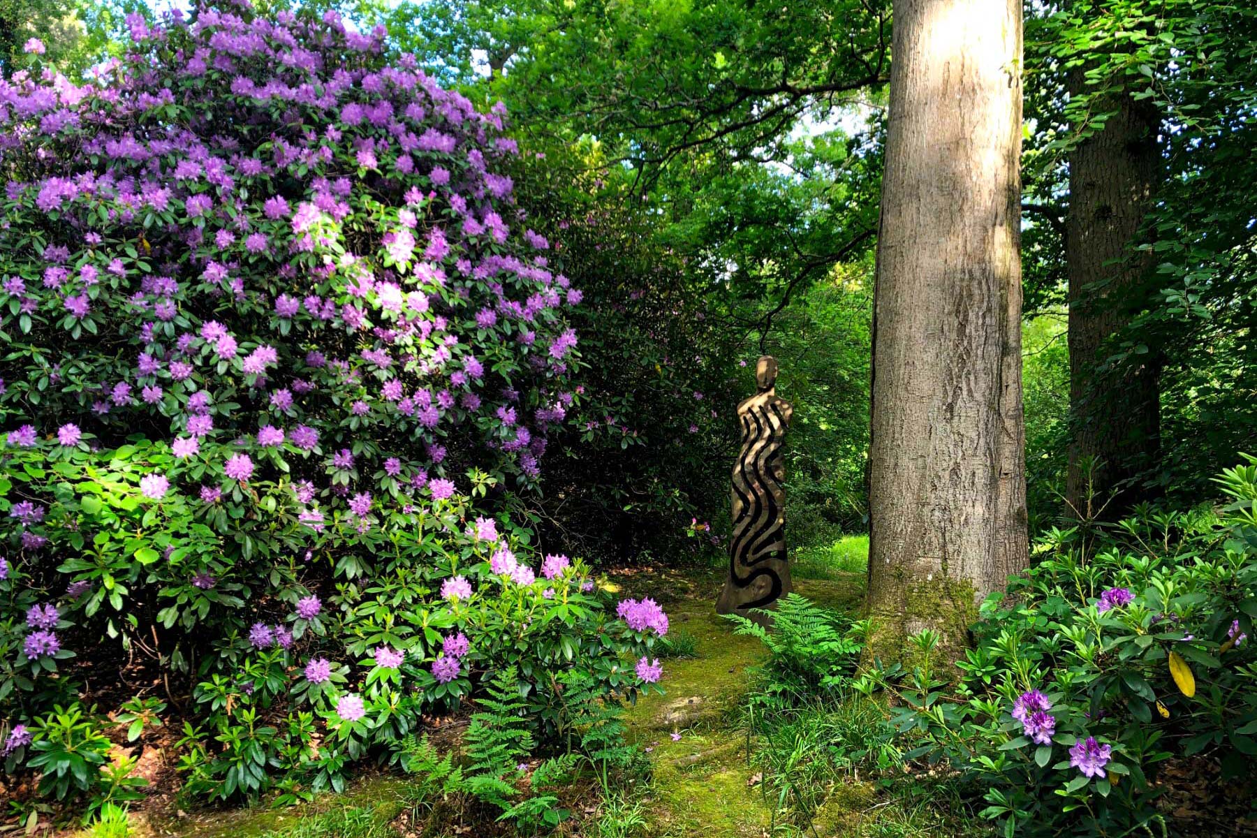 Cottage Garden - Hannah Peschar Sculpture Garden - Anthony Paul Landscape Design