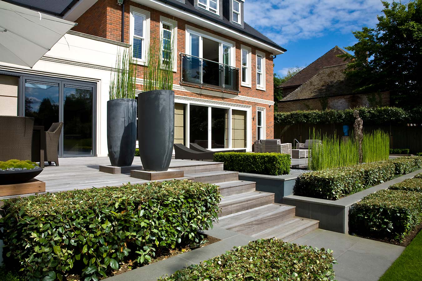 Cobham Garden by Anthony Paul Landscape Design