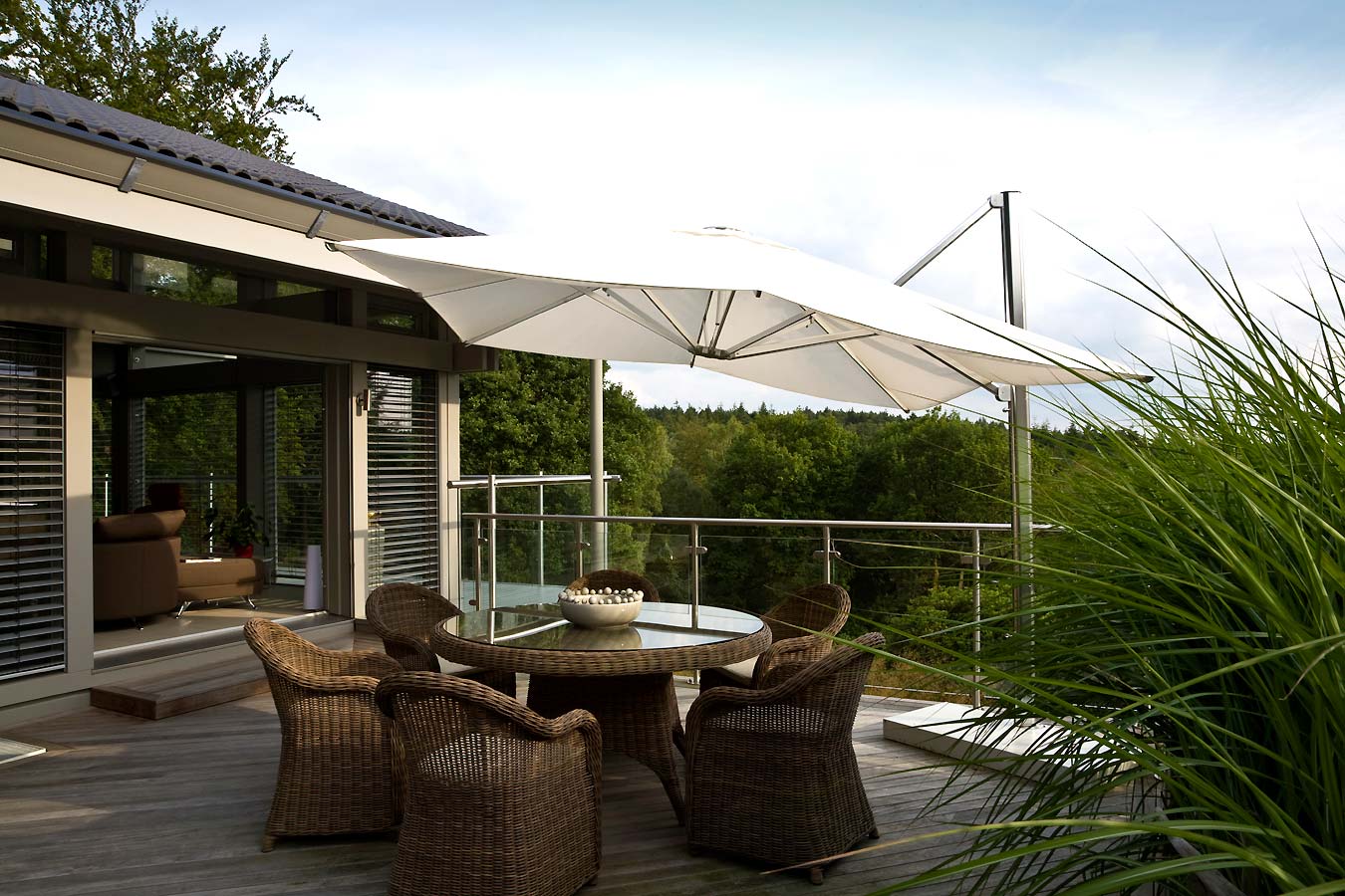 Huf Haus gardens by Anthony Paul Landscape Design