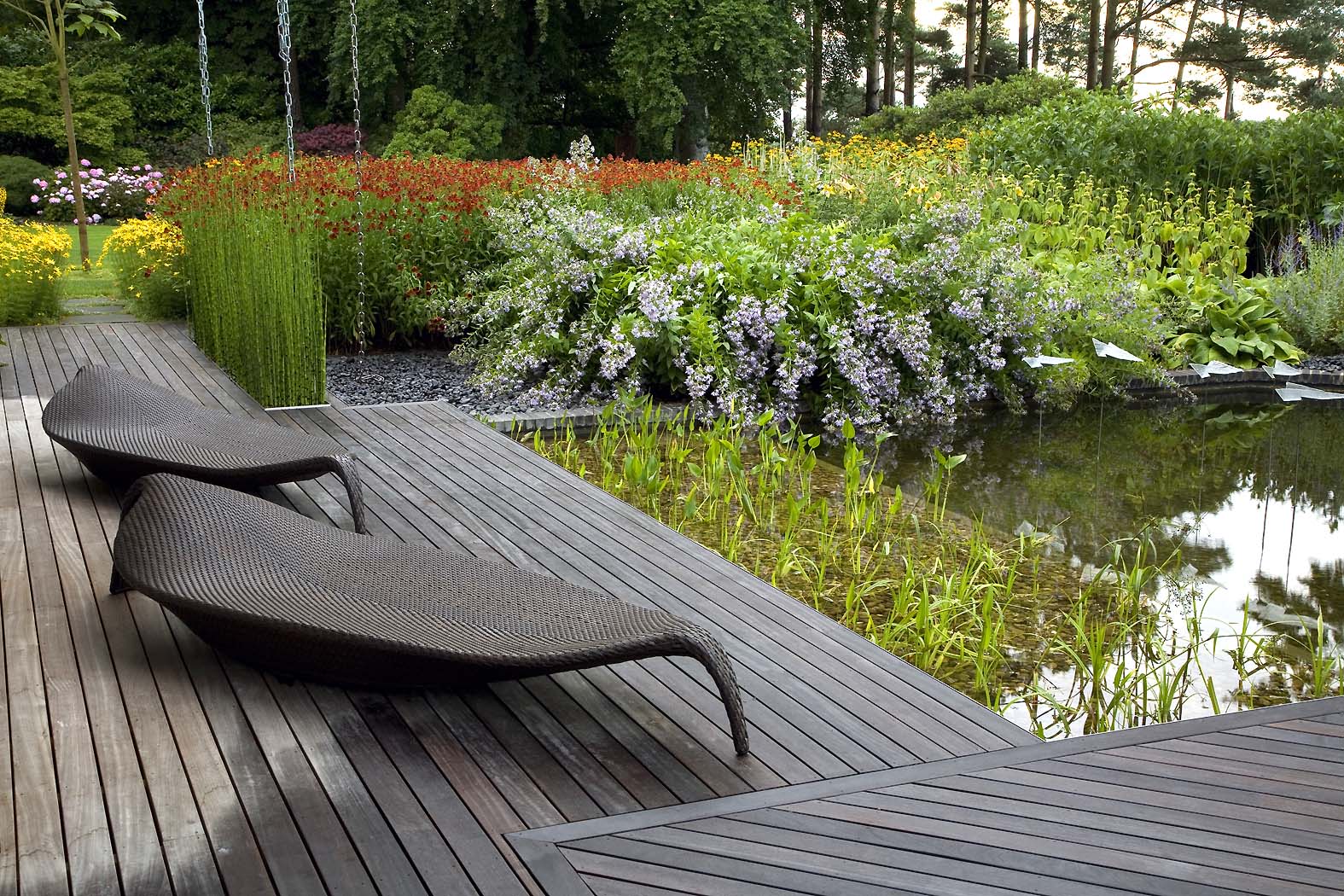 Huf Haus gardens by Anthony Paul Landscape Design