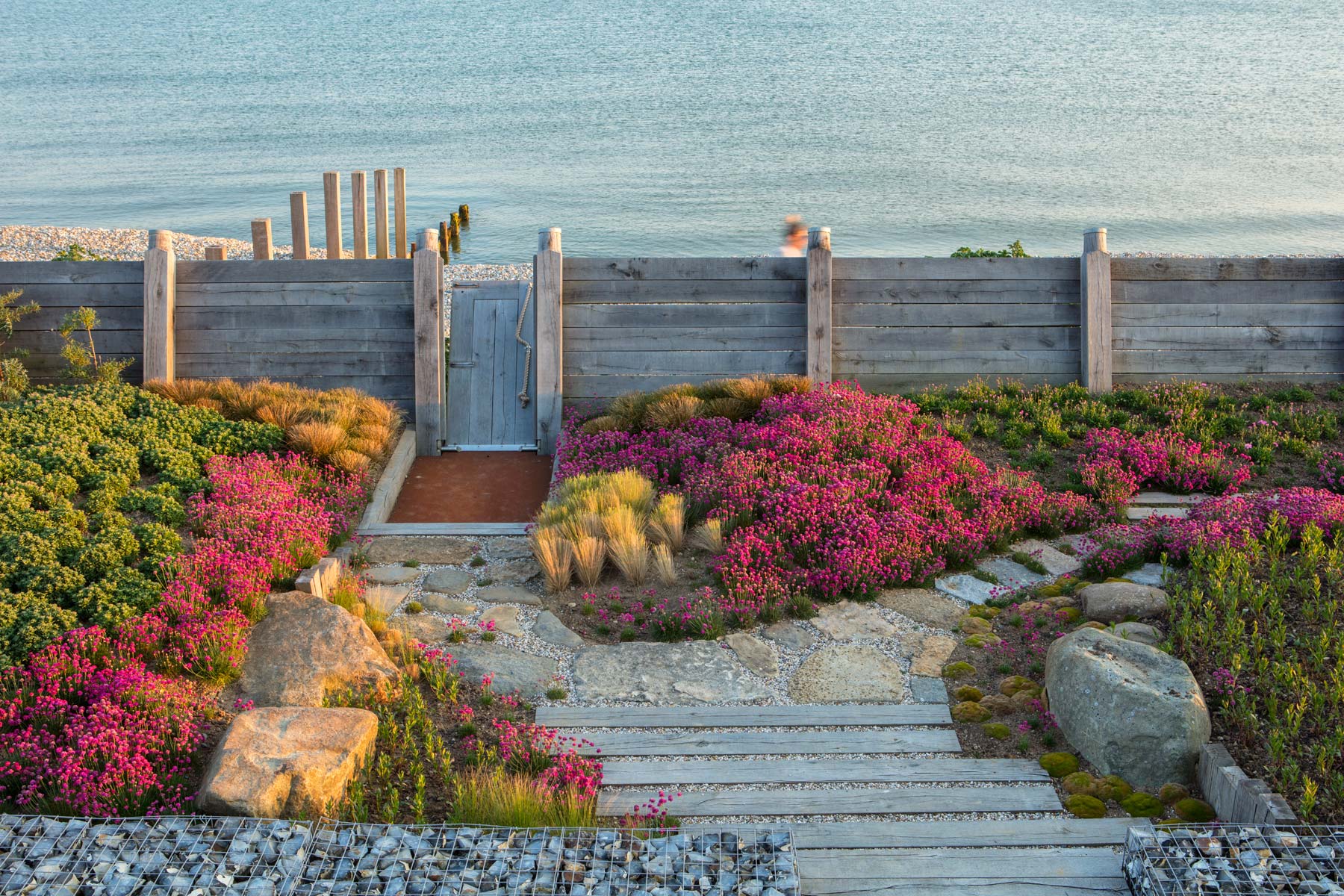 West Wittering sea edge garden - Anthony Paul Landscape Design
